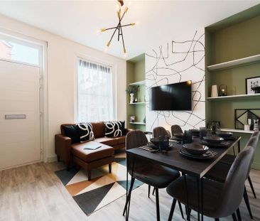 6 bedroom terraced house to rent - Photo 3