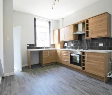 4 bedroom terraced house to rent - Photo 6