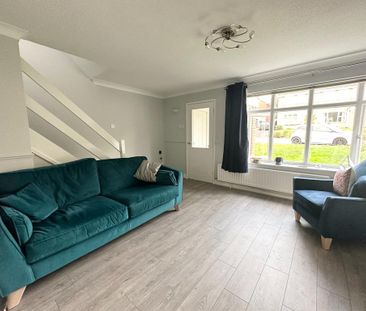 3 bedroom semi-detached house to rent - Photo 1