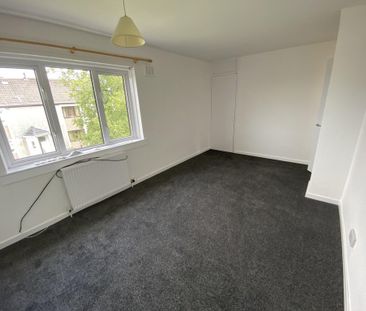 2 bedroom semi-detached house to rent - Photo 3