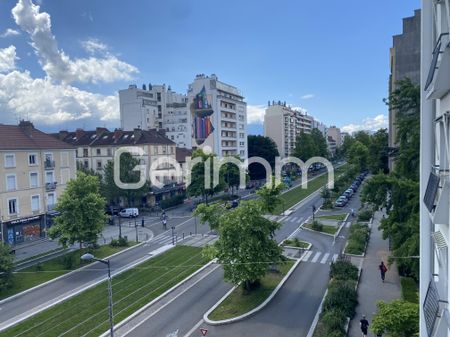 Location Appartement 3 pièces 45,09 m² - Photo 3