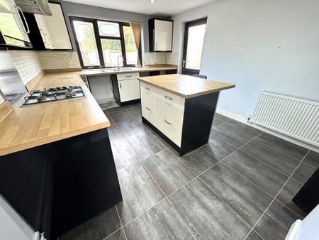 3 bedroom semi-detached house to rent - Photo 5
