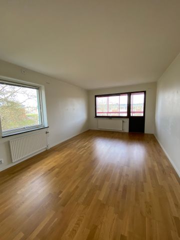 Torparegatan, Trollhättan - Foto 2