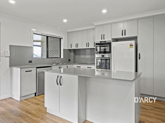 4/40 BOTT ST - Photo 1