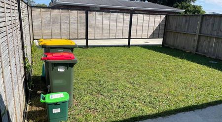 Stylish 3BR Townhouse in Fairfield! - Photo 2