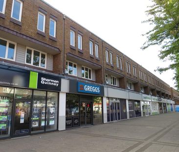 PETERBOROUGH - Photo 2