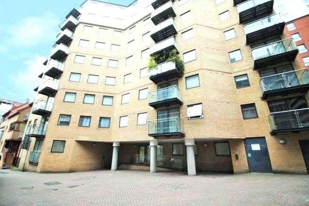 Icon House, Merchants Place, Reading, Berkshire, RG1 - Photo 1