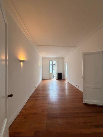 Location Appartement 4 pièces 152m² - Photo 3