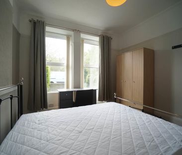 4 Victoria Park - Photo 6