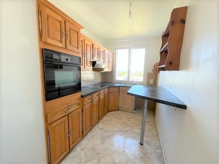 Location Appartement 4 pièces 77m² - Photo 2