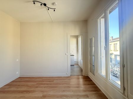Location Appartement 1 pièce 23m² BORDEAUX 33000 - Photo 4