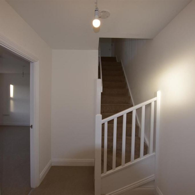 3 bedroom apartment to rent - Photo 1