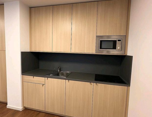 2-room apartment in Fritztower, Moabit - Photo 1