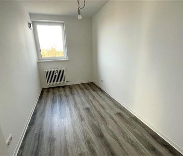Moderne 3-Zimmer-Etagenwohnung mit Laminat und großem Balkon in Wol... - Photo 3