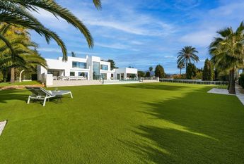 Luxury Villa for rent in Estepona, Spain