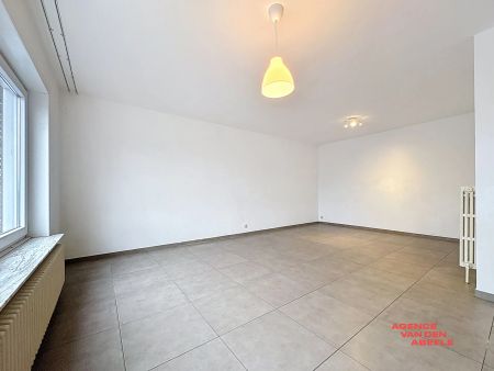 Ruim appartement met 2 terrassen nabij het centrum van Oostkamp - Foto 3