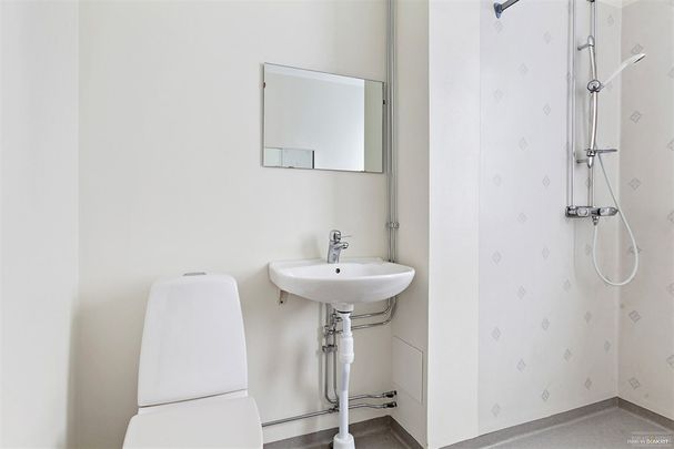 Östra Järnvägsgatan 1 B - Foto 1