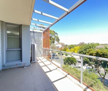 2 Bedrooms + One Study Apartment in Hillsdale Don't Miss Out - Photo 1