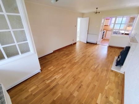 Babworth Close, Pendeford, Wolverhampton - Photo 2