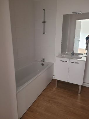 Location Appartement 2 pièces 42m² ST SAULVE 59880 - Photo 1