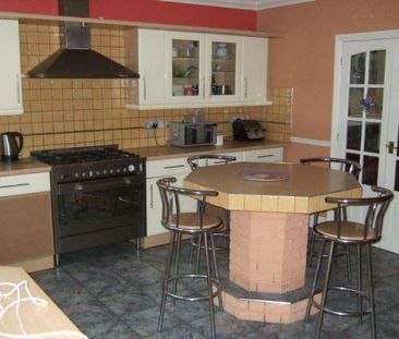 5 bedroom detached house to rent - Photo 6