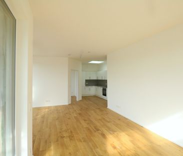*ERSTBEZUG* Diese gemütliche 3-Zimmer Penthouse Wohnung mit traumha... - Photo 2