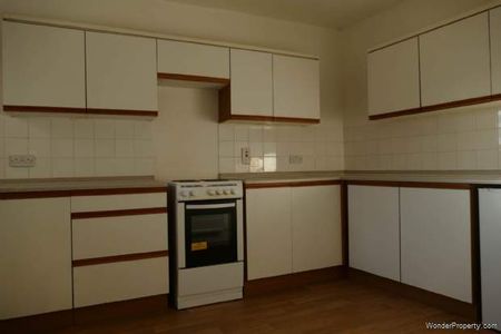 2 bedroom property to rent in Kilmaurs - Photo 2