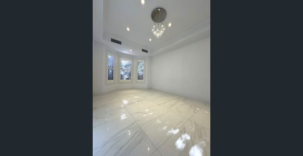 Exceptional Luxury Overlooking North Adelaide Golf Course - Photo 1