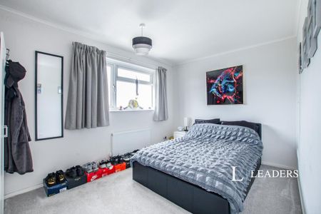 2 bedroom semi-detached house to rent - Photo 2