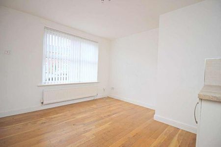 Fife Avenue, Chester Le Street, DH2 - Photo 3