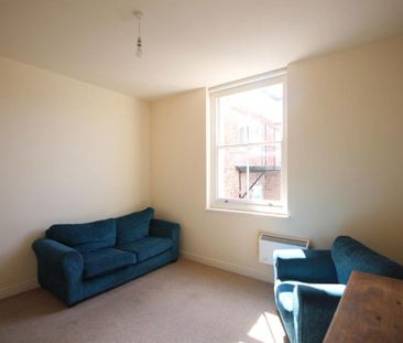 Leominster, Herefordshire - Photo 1