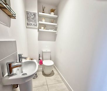 Sacre Place, Branston, LN4 1GX - Photo 2