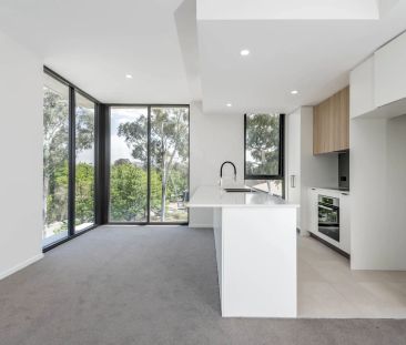 Two-Bedroom Apartment with Stunning Views - Photo 5