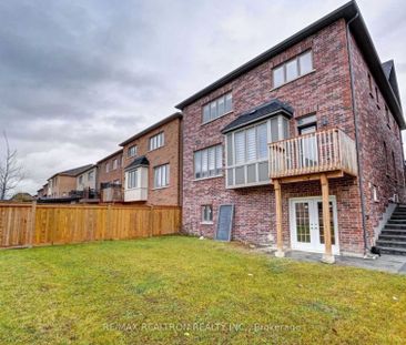 Detached Home For Lease | N8128594 - Photo 3