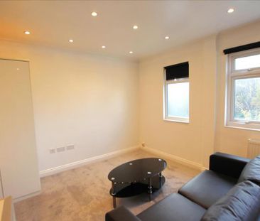 Studio to rent - Photo 6