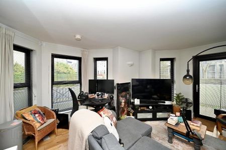 Apt 1, 1 Springfield Road, Bangor, BT20 5BZ - Photo 2