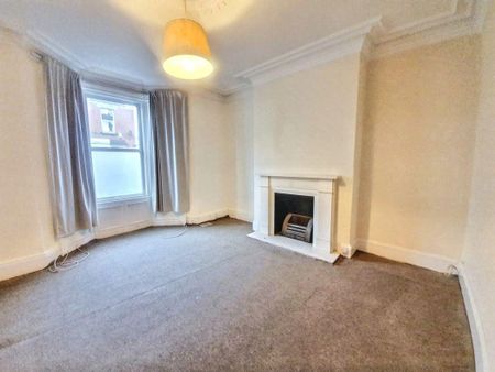 2 bed lower flat to rent in NE2 - Photo 4