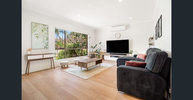 Family home minutes from local amenities - Photo 1