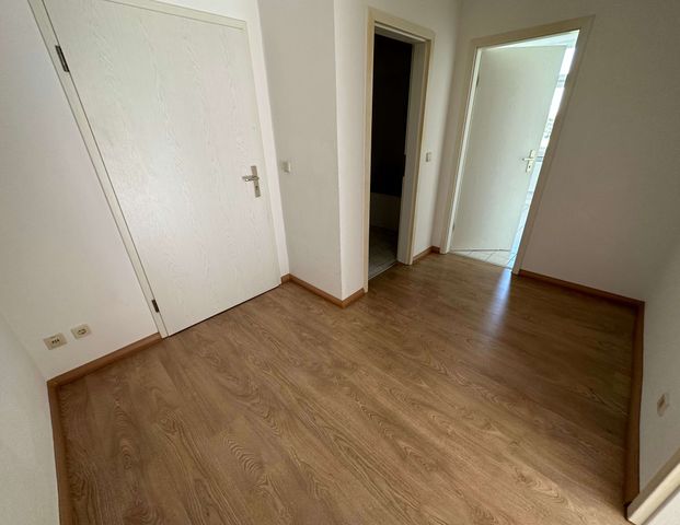 1. OG - Bad mit Wanne - Balkon ! bezugsfrei frei ab SOFORT - Foto 1