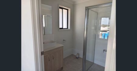 4 Bedroom Home in Sought After Chisholm Estate - Photo 2