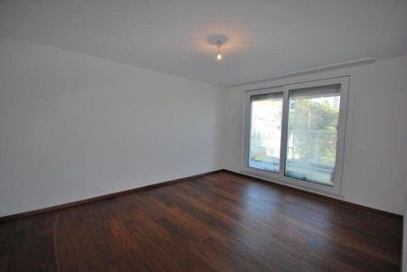 Beautiful apartment in a luxury building - Elysée district! - Photo 4