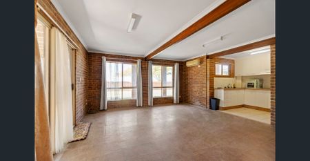 Downstairs unit close to the harbour - Photo 2