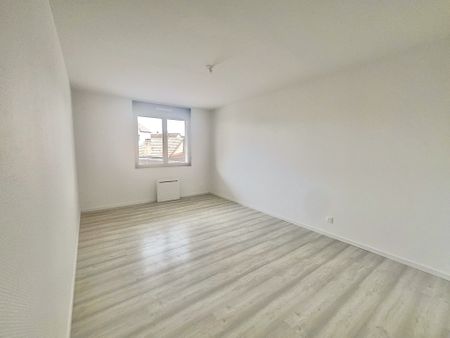 Location Appartement 2 pièces 51m² ILLKIRCH GRAFFENSTADEN 67400 - Photo 2