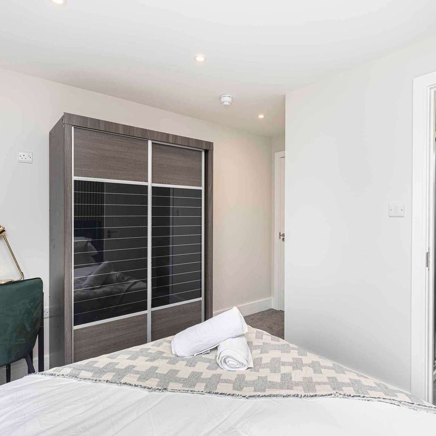 Luxury En-Suite Furnished Double Rooms - Photo 1