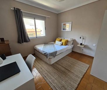 Carrer de Jaca, Valencia, Valencian Community 46010 - Photo 3