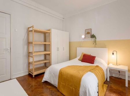 Avenida da Igreja, Lisbon, Lisbon 1700 - Photo 5