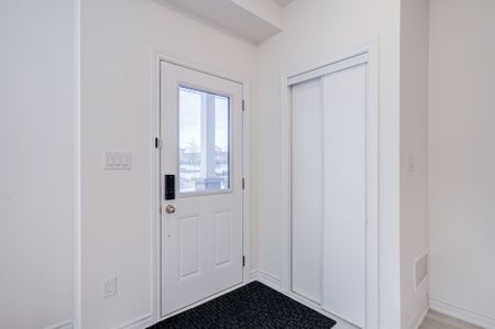 For Lease - 60 Imperial College Lane, Markham, Ontario - Photo 2