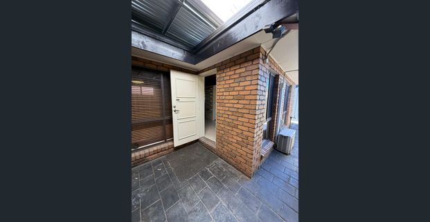 Cosy One-Bedroom Unit – Utilities Included! - Photo 1