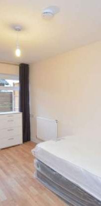 1 bedroom property to rent in Milton Keynes - Photo 1