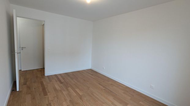 location Appartement T3 DE 75.5m² À COURBEVOIE - Photo 1